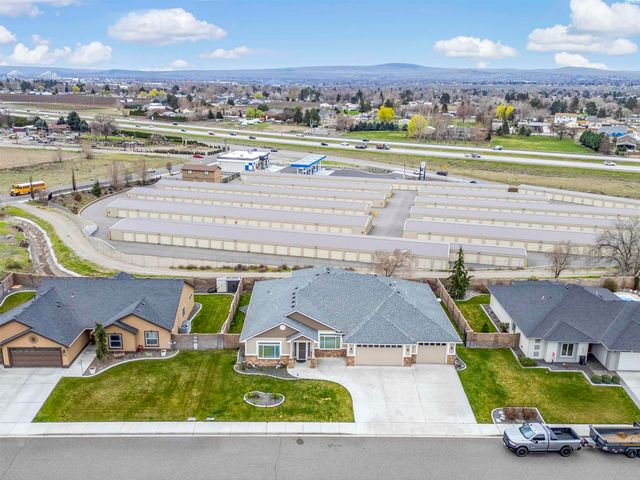 4502 Tamarisk Drive, Pasco, WA 99301