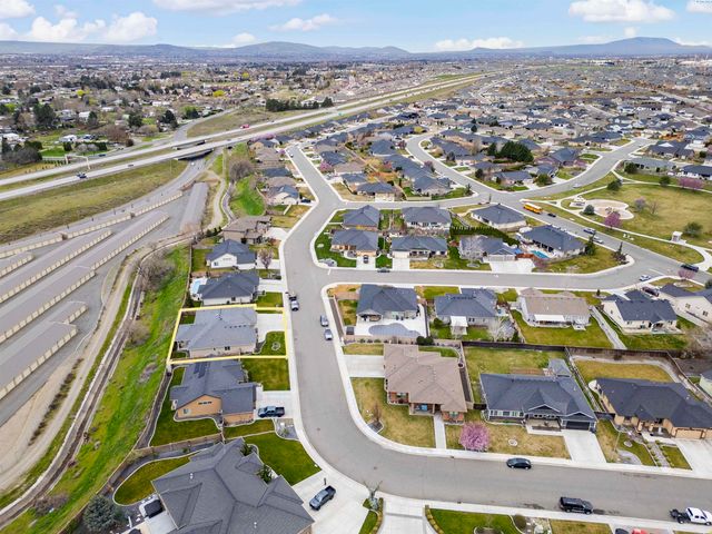 4502 Tamarisk Drive, Pasco, WA 99301