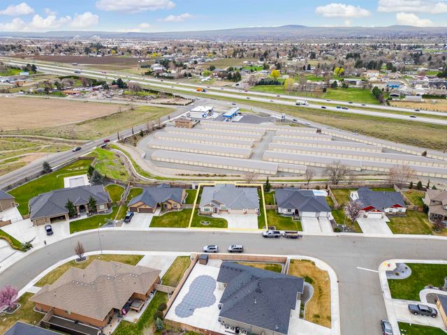 4502 Tamarisk Drive, Pasco, WA 99301