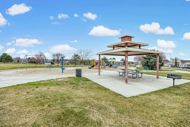 4502 Tamarisk Drive, Pasco, WA 99301