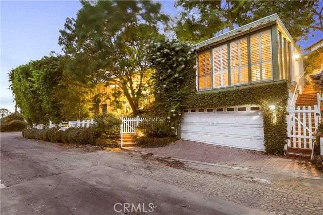 11575 Amanda Drive, Studio City (los Angeles), CA 91604