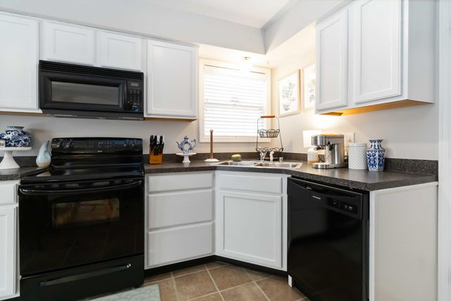 744 Pioneer Lane, Lexington, KY 40505