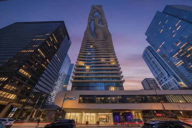 225 N Columbus Drive 7201, Chicago, IL 60601