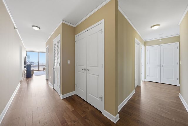 225 N Columbus Drive 7201, Chicago, IL 60601