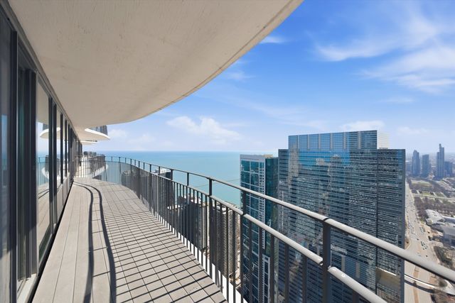 225 N Columbus Drive 7201, Chicago, IL 60601