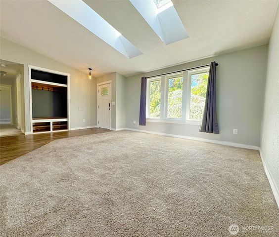 3717 S 316th Street, Auburn, WA 98001