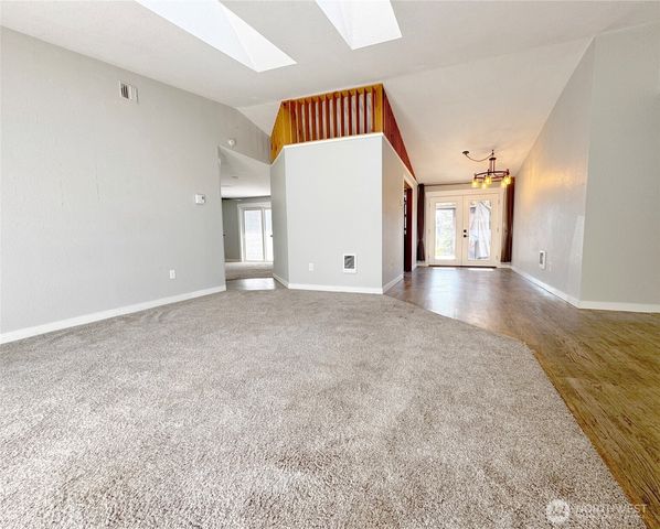 3717 S 316th Street, Auburn, WA 98001