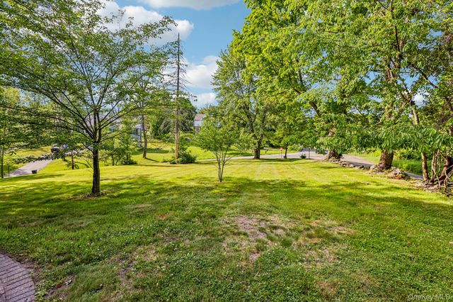 605 Stage Road, Monroe, NY 10950