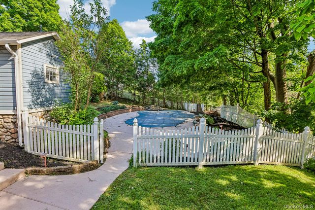 605 Stage Road, Monroe, NY 10950