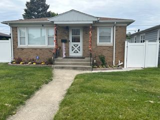 746 May Street, Calumet City, IL 60409