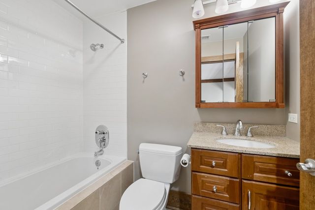 747 Park Avenue, River Forest, IL 60305