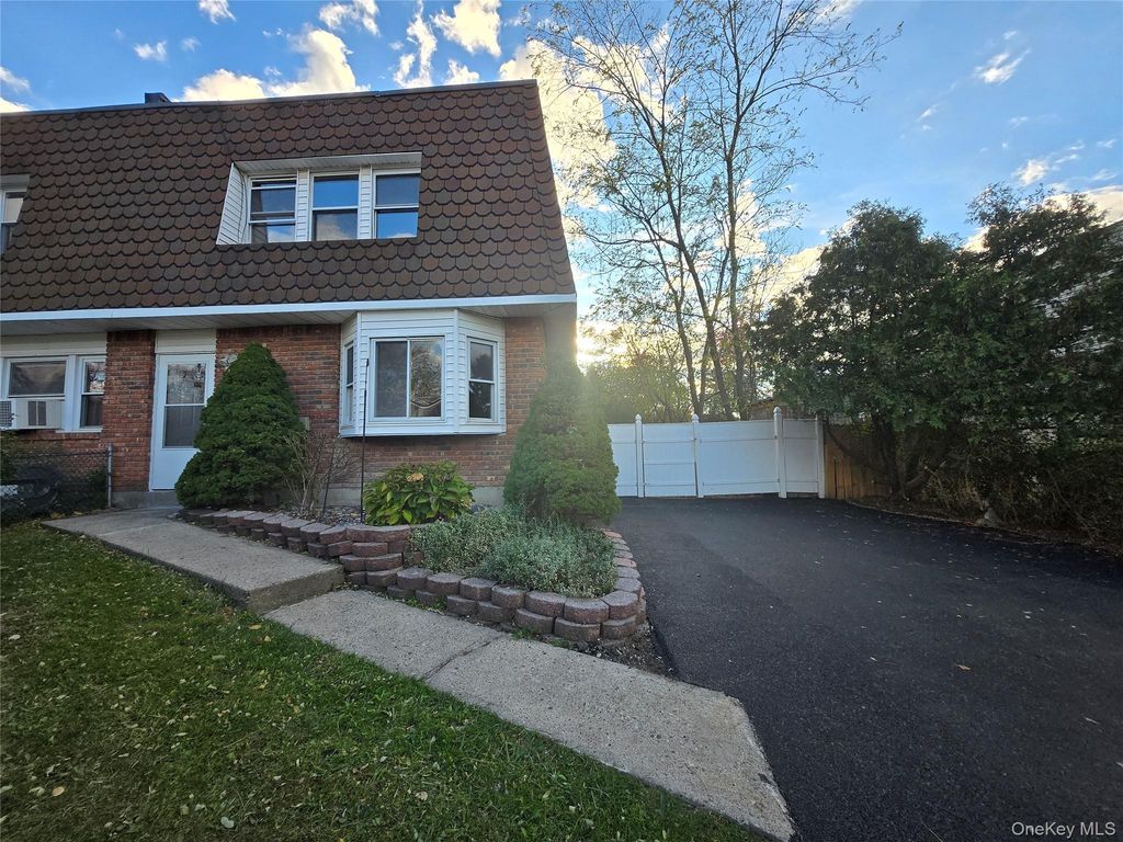 114 Sarah Lane, Middletown, NY 10941