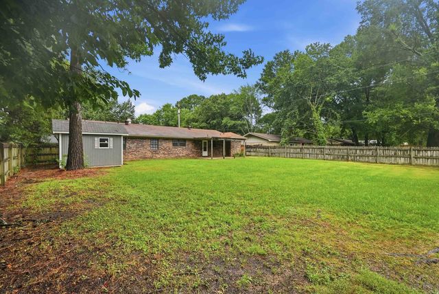 124 Shamrock Drive, Conway, AR 72032