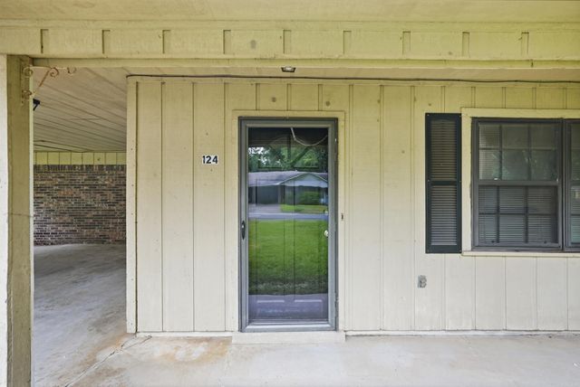 124 Shamrock Drive, Conway, AR 72032
