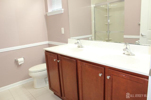 611 Doral Court, Piscataway, NJ 08854