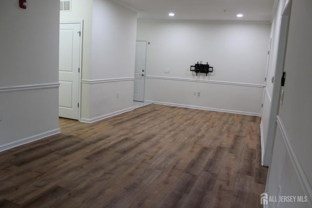 611 Doral Court, Piscataway, NJ 08854