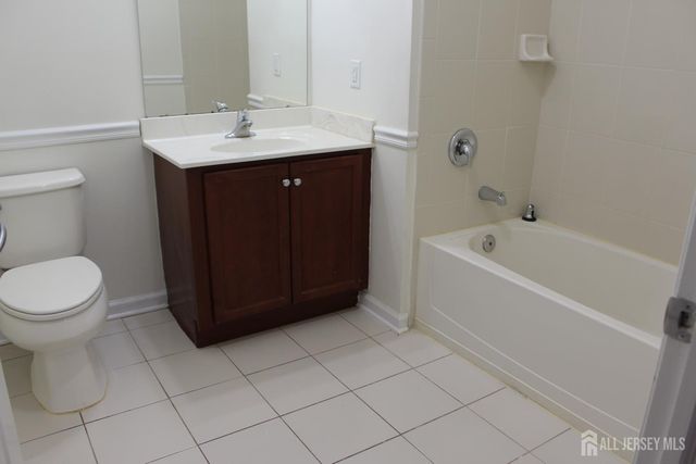 611 Doral Court, Piscataway, NJ 08854