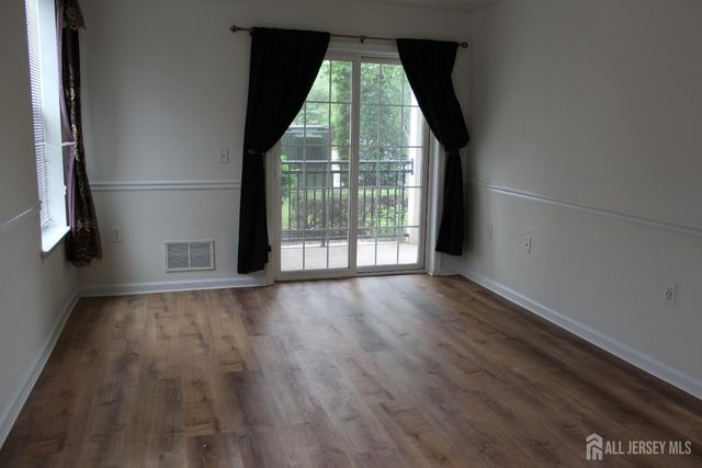 611 Doral Court, Piscataway, NJ 08854