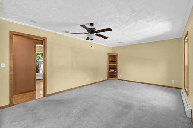 305 Wren St, Taunton, MA 02718