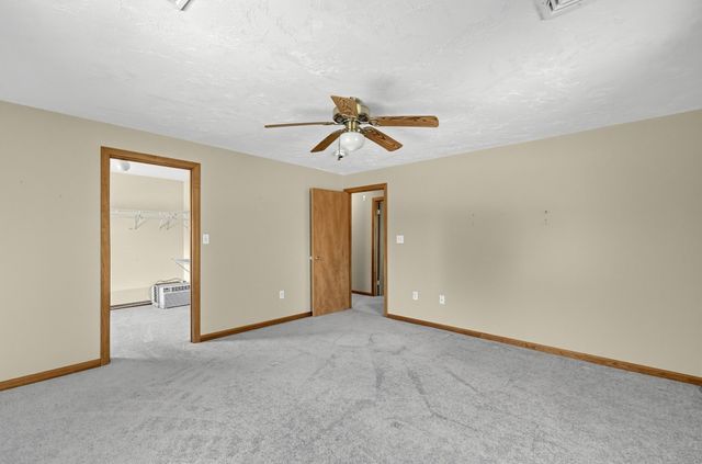305 Wren St, Taunton, MA 02718
