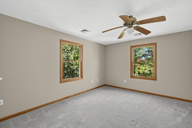 305 Wren St, Taunton, MA 02718