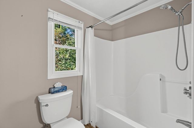 305 Wren St, Taunton, MA 02718