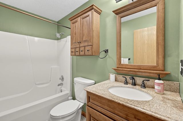 305 Wren St, Taunton, MA 02718