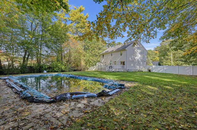 305 Wren St, Taunton, MA 02718