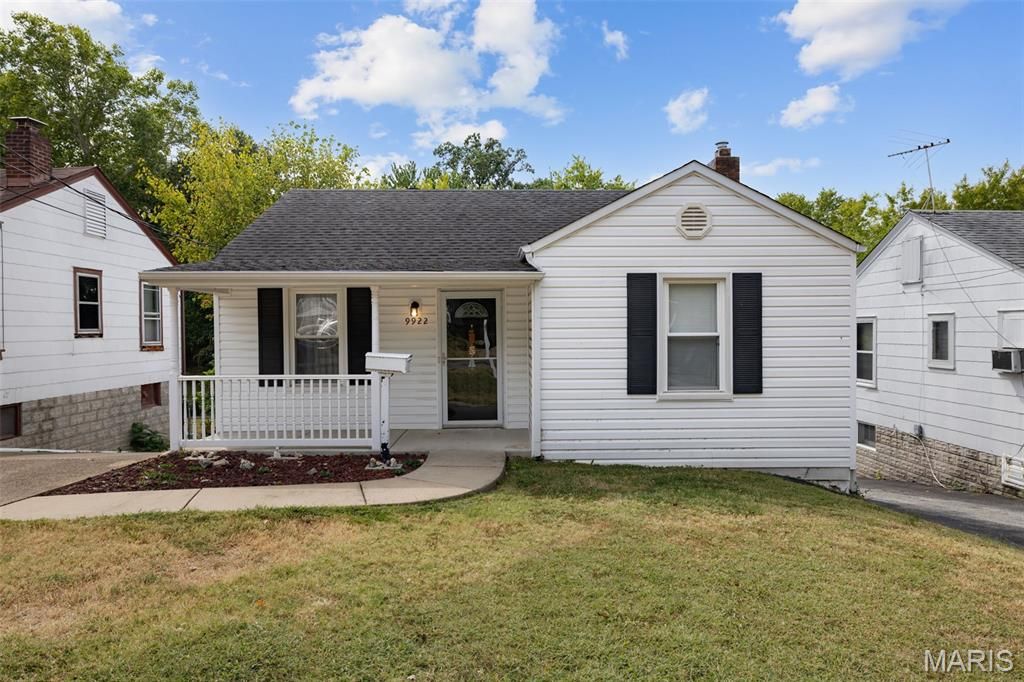 9922 Carlyle Avenue, Overland, MO 63114