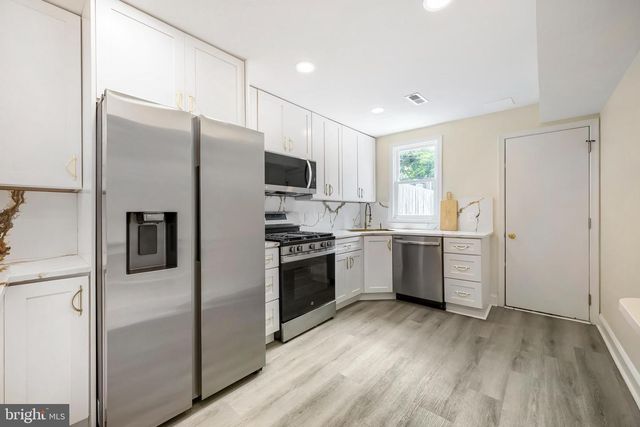 2645 LEHMAN ST, Baltimore, MD 21223