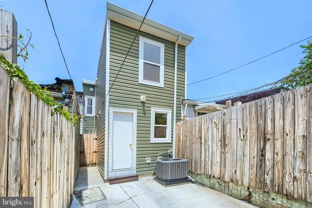 2645 LEHMAN ST, Baltimore, MD 21223