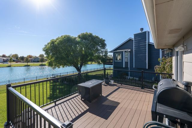 1617 N McRae Ct, Goddard, KS 67052