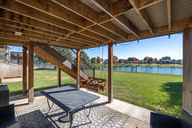 1617 N McRae Ct, Goddard, KS 67052