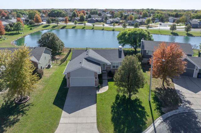 1617 N McRae Ct, Goddard, KS 67052