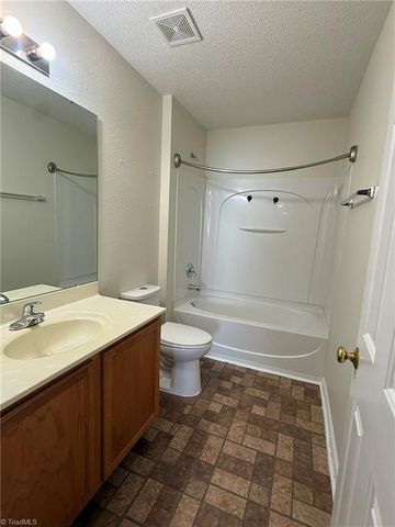 4 Vodington Circle, Greensboro, NC 27405