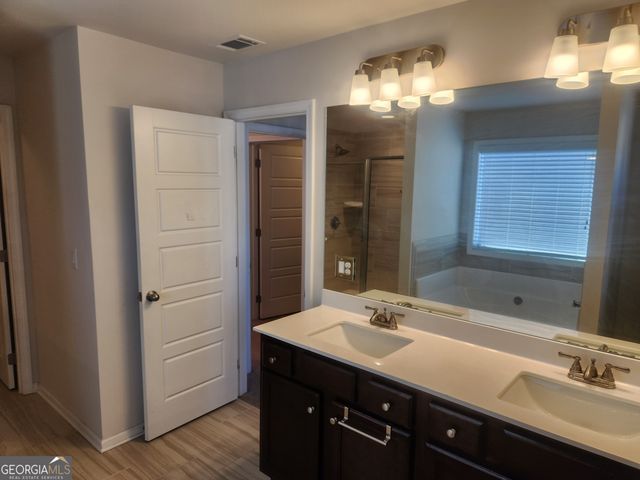 47 Station Overlook Drive, Auburn, GA 30011