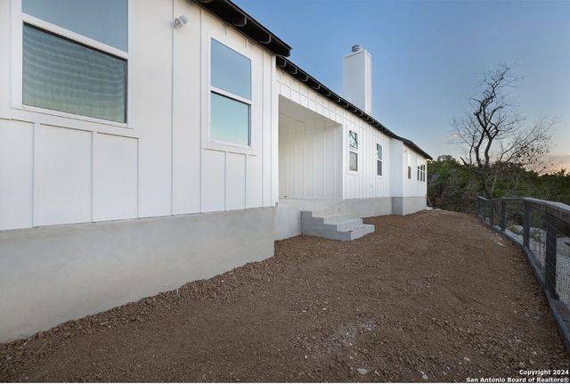 329 BLUEBONNET BREEZE, Canyon Lake, TX 78133