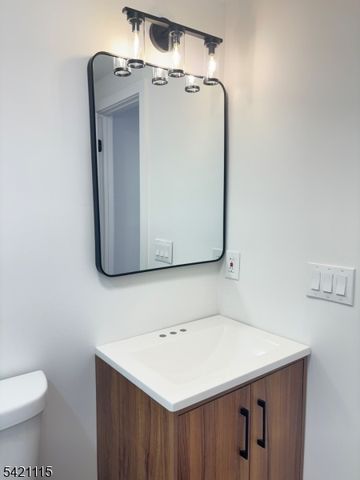 7 Pine St, Jefferson Twp., NJ 07849