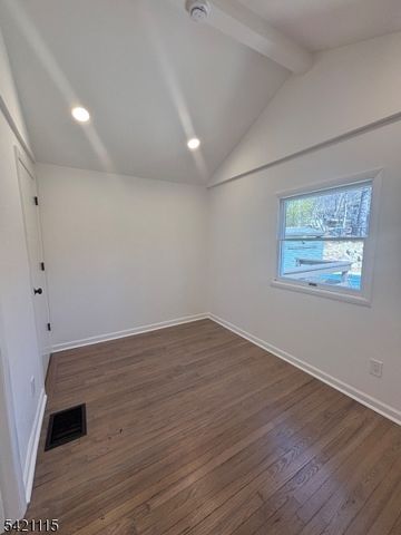 7 Pine St, Jefferson Twp., NJ 07849