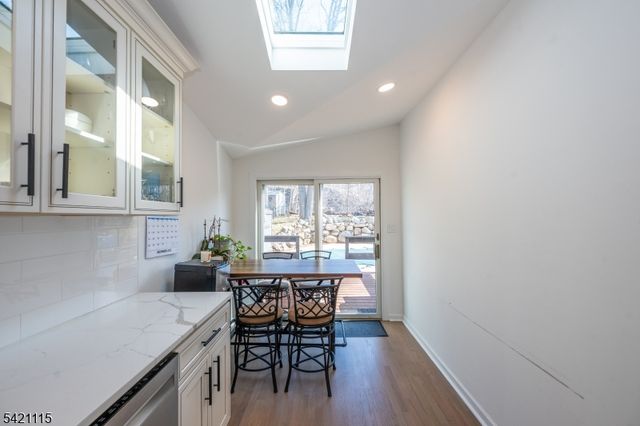 7 Pine St, Jefferson Twp., NJ 07849