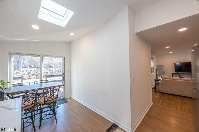 7 Pine St, Jefferson Twp., NJ 07849