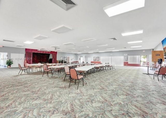 6095 N Sabal Palm Boulevard 103, Tamarac, FL 33319
