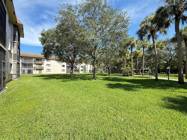 6095 N Sabal Palm Boulevard 103, Tamarac, FL 33319