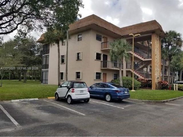 6095 N Sabal Palm Boulevard 103, Tamarac, FL 33319