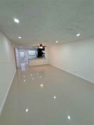 6095 N Sabal Palm Boulevard 103, Tamarac, FL 33319