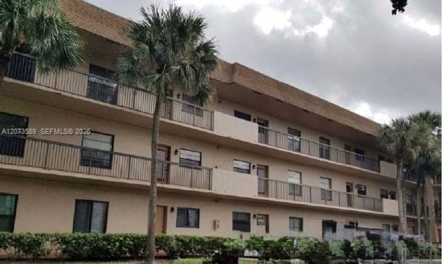 6095 N Sabal Palm Boulevard 103, Tamarac, FL 33319