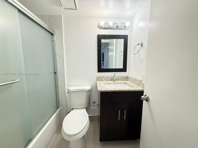 6095 N Sabal Palm Boulevard 103, Tamarac, FL 33319
