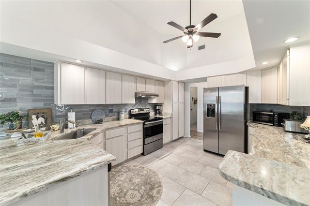 8769 SW 108TH STREET, Ocala, FL 34481