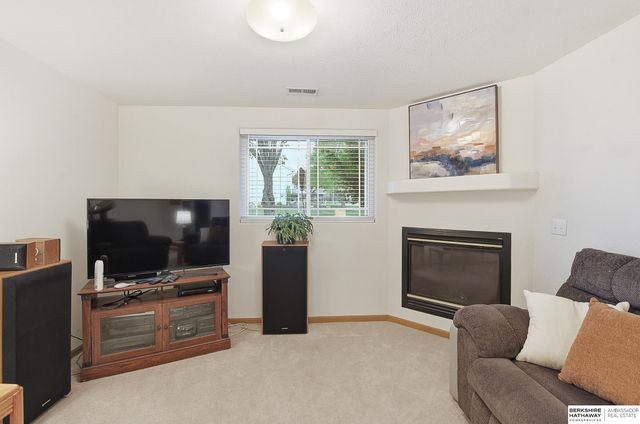 5409 S 190th Street, Omaha, NE 68135