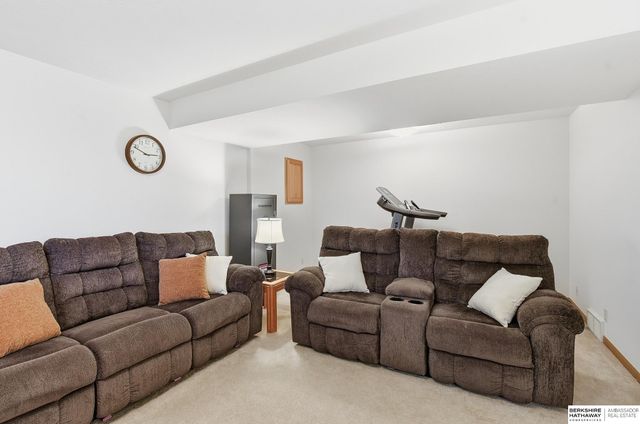 5409 S 190th Street, Omaha, NE 68135
